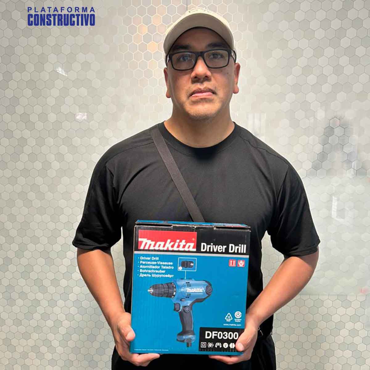 Sorteo del taladro-atornillador Makita DF0300