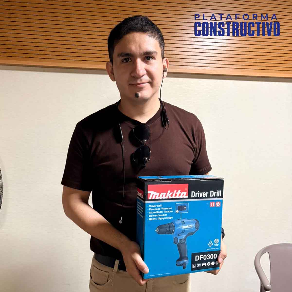 Sorteo del taladro-atornillador Makita DF0300